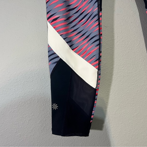 Women’s Athleta Electra Sonar 7/8 Tight Blue and Pink Mesh Calf Leggings Small - Picture 6 of 10